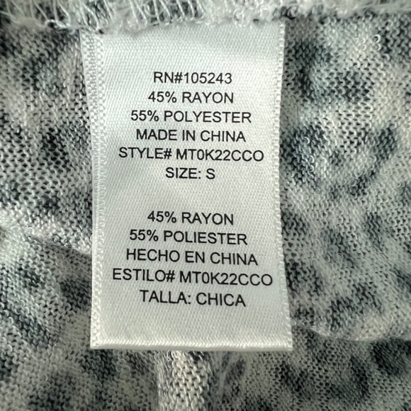 Bobeau Animal Print Women's Feminine Timeless Relaxed Classic Top Size Small - Picture 9 of 11